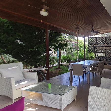 Triblex Villa I Private Beach I Walking Distance To The Sea 300 Meters Side Ngoại thất bức ảnh